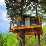 Off-the-grid treehouses